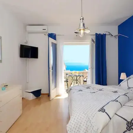 Apartment Bliss *